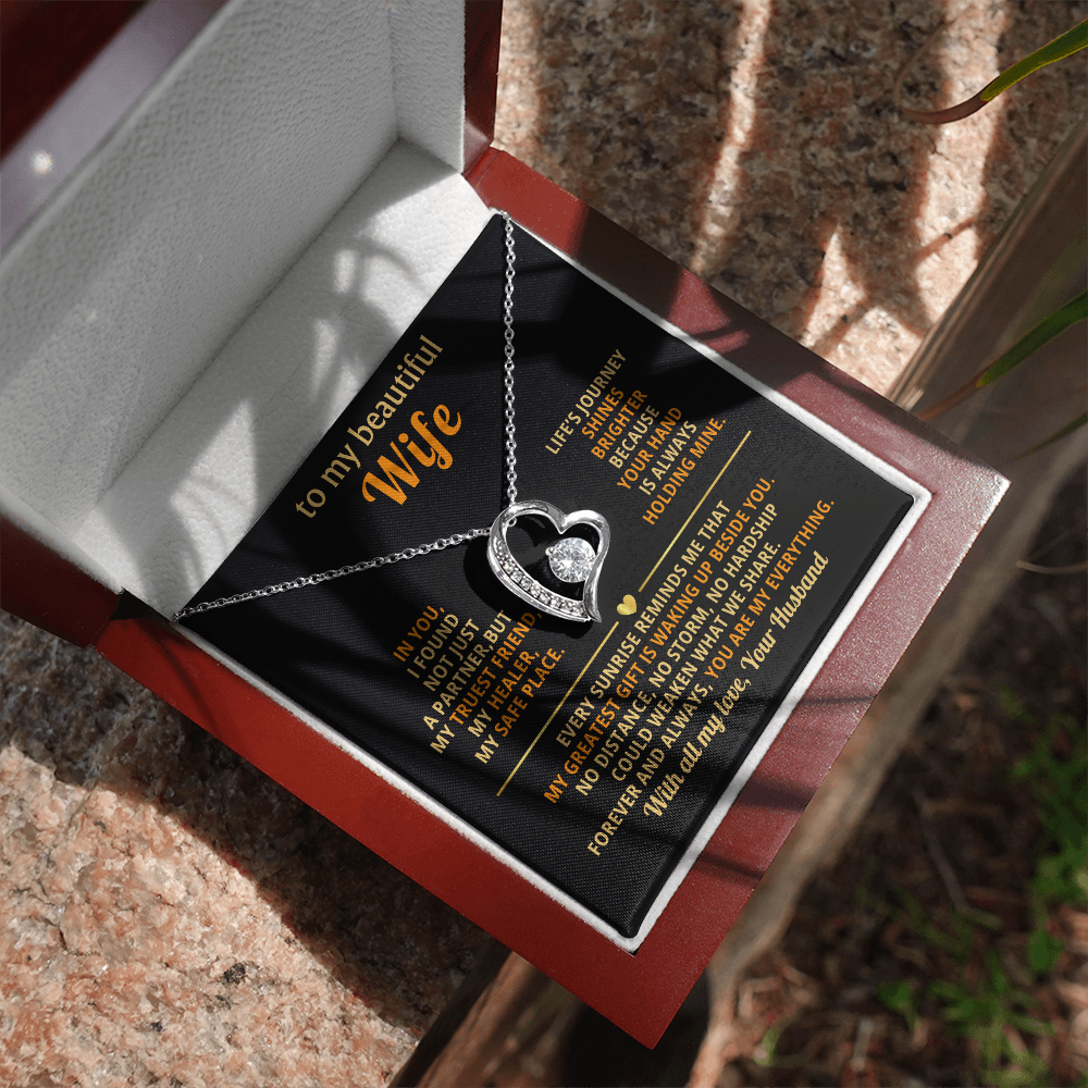 Forever Love Necklace – Heart Pendant Necklace with 6.5mm Cubic Zirconia Crystal